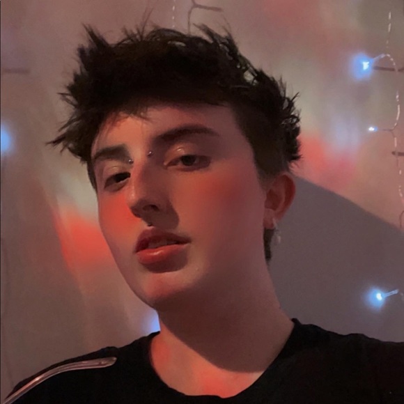 Meet your Posher, Ren - Picture 1 of 1